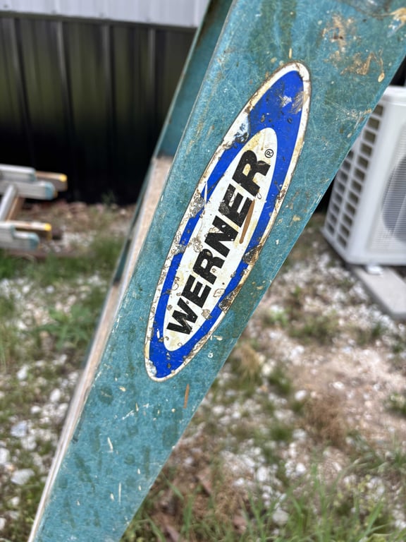8' Werner Fiberglass Ladder - Image 4