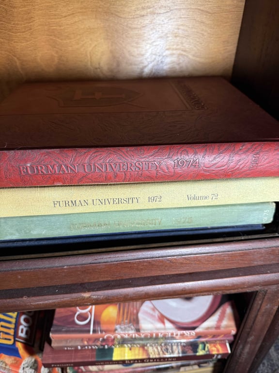VTG YEARBOOKS - Image 2