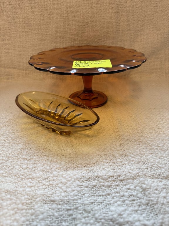 INIDANA GLASS AMBER TEAR DROP CAKE STAND