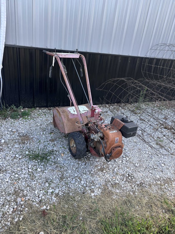 Rear tine tiller
