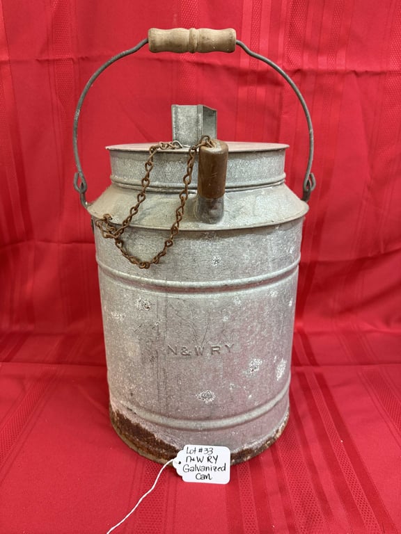 VTG N & W RY GALVANIZED CAN