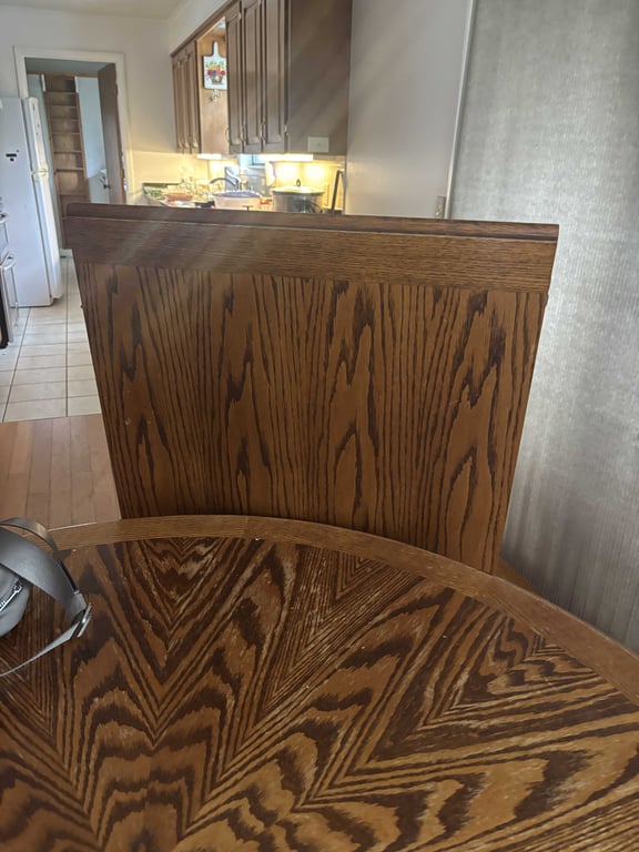 Round dining table - Image 9
