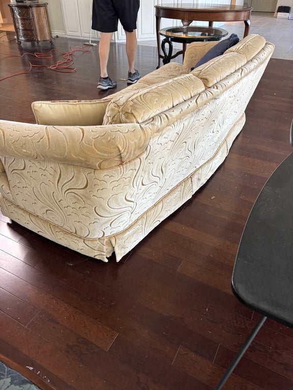 Vintage 6' Couch - Image 5