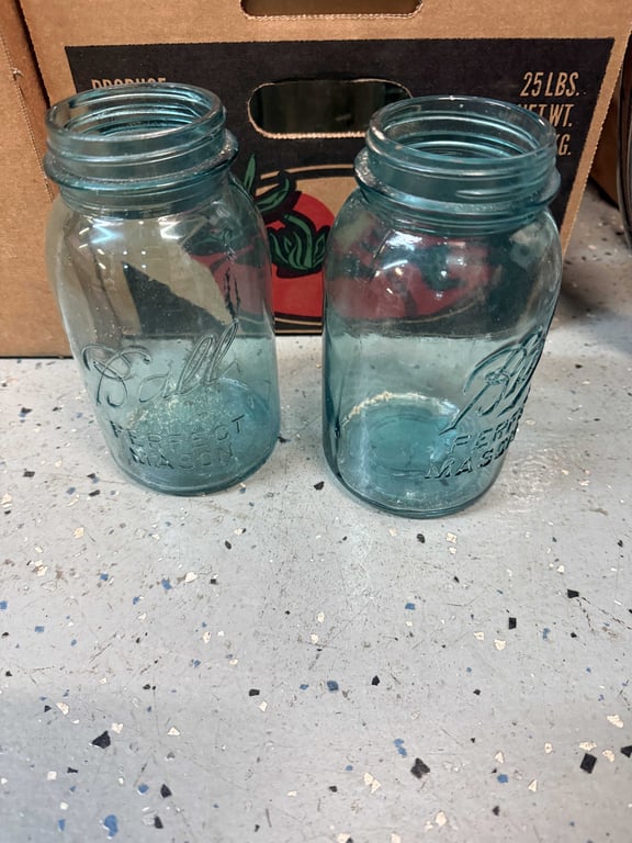 BOX  BLUE MASON JARS