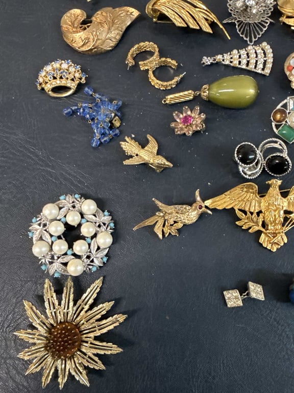 Assortment Costume Jewelry - Image 2
