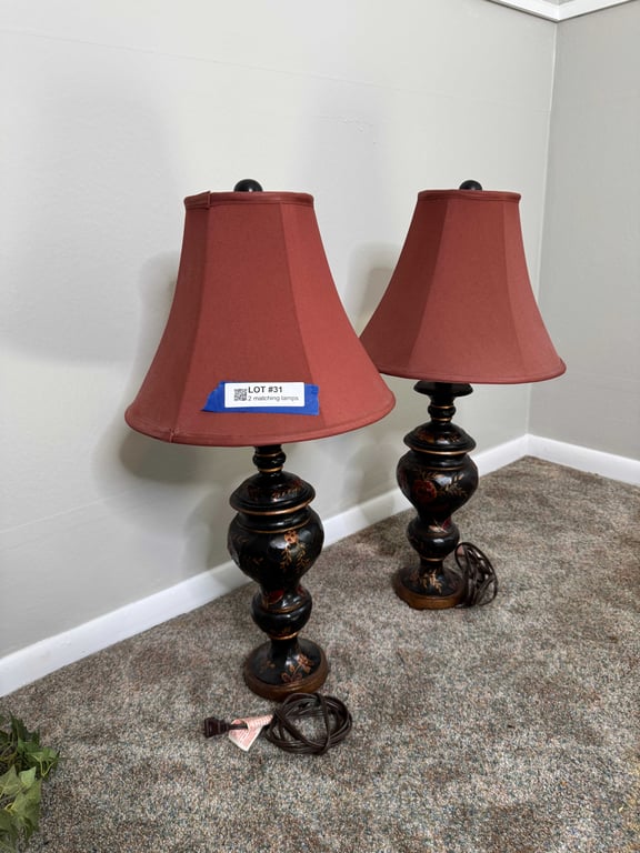 2 matching lamps