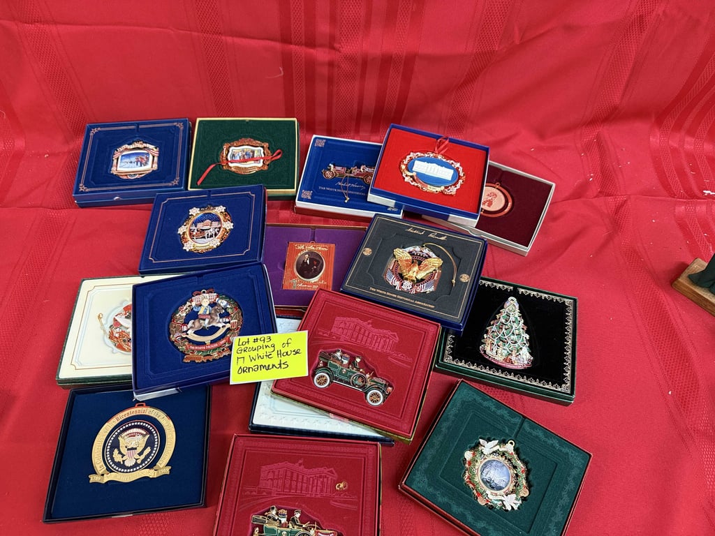 GROUPING OF 17 WHITE HOUSE ORNAMENTS (IN BOX)