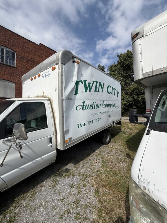 BOX TRUCK - Image 3