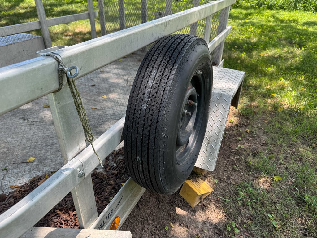 Featherlite aluminum trailer - Image 8