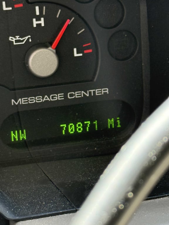 2004 EDDIE BAUER FORD EXPLORER 70,871 MILES - Image 4