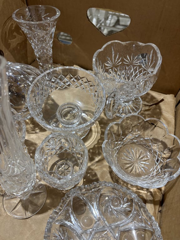 9 Pieces of Misc Glassware - Image 3
