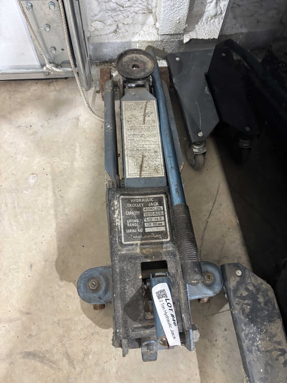 2 Ton Hydraulic Jack - Image 2