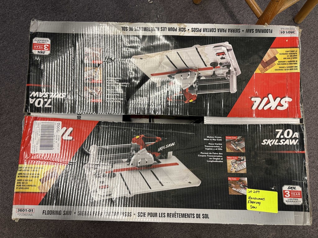 HARDWOOD FLOORING SAW