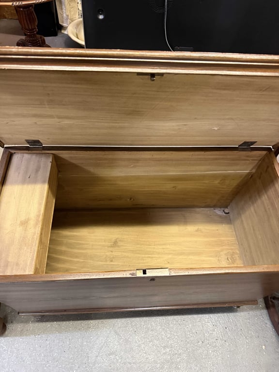 ANT. HOPE CHEST - Image 2