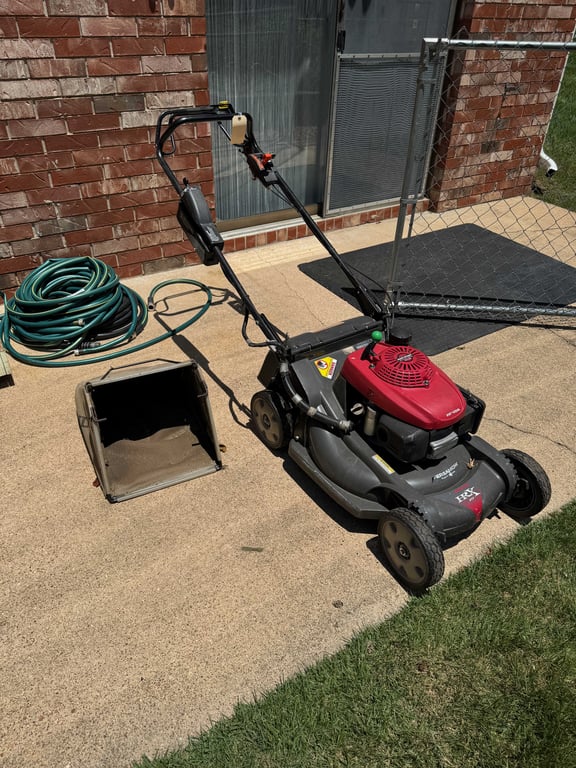 Honda HRX 217 self propelled push mower