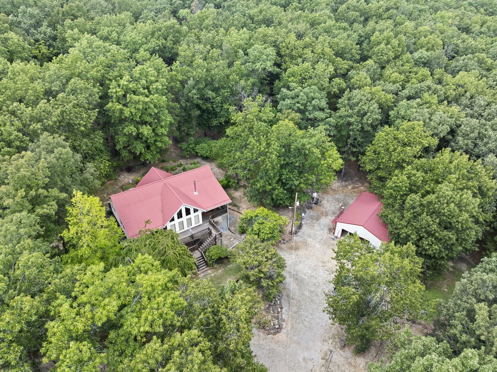 3 bed 3 bath home on 26.19 acres - Image 12