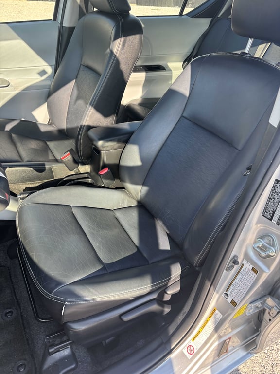 2012 Toyota Prius C - Image 14