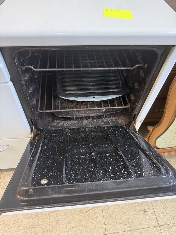 VTG HOTPOINT STOVE (UNTESTED) - Image 4