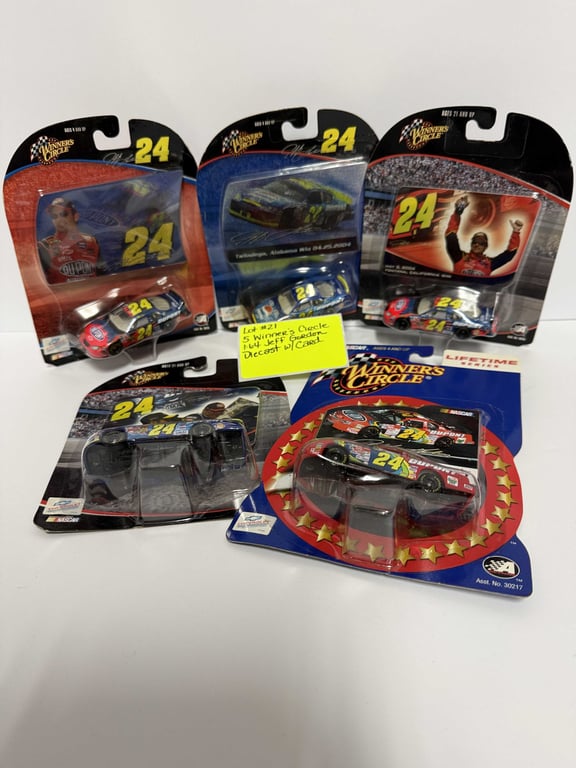 5 - WINNERS CIRCLE JEFF GORDON DIECAST W/CARDS