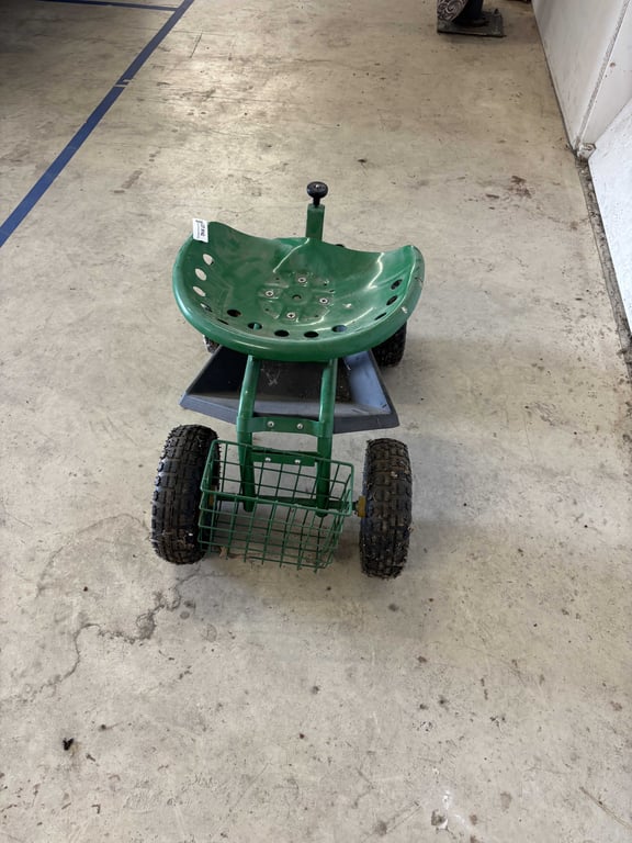 Custom Roll Around Work Seat - Image 3