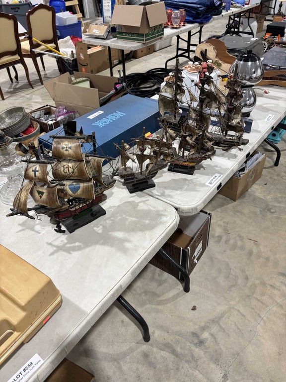 4 Wooden Ships