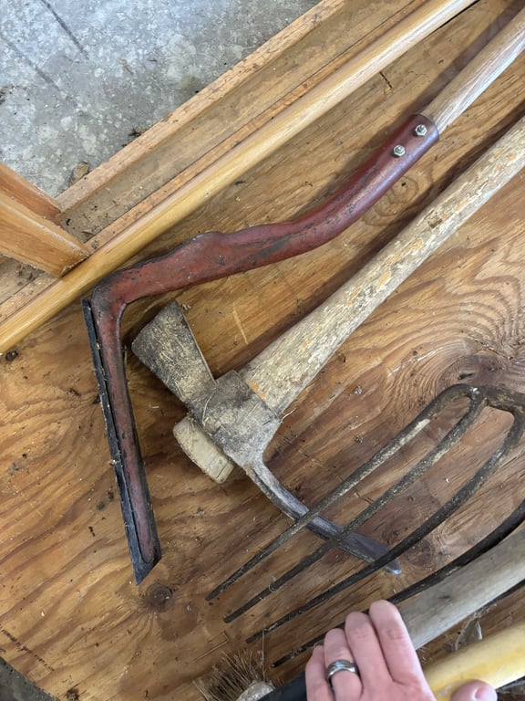Yard Tools - Image 3