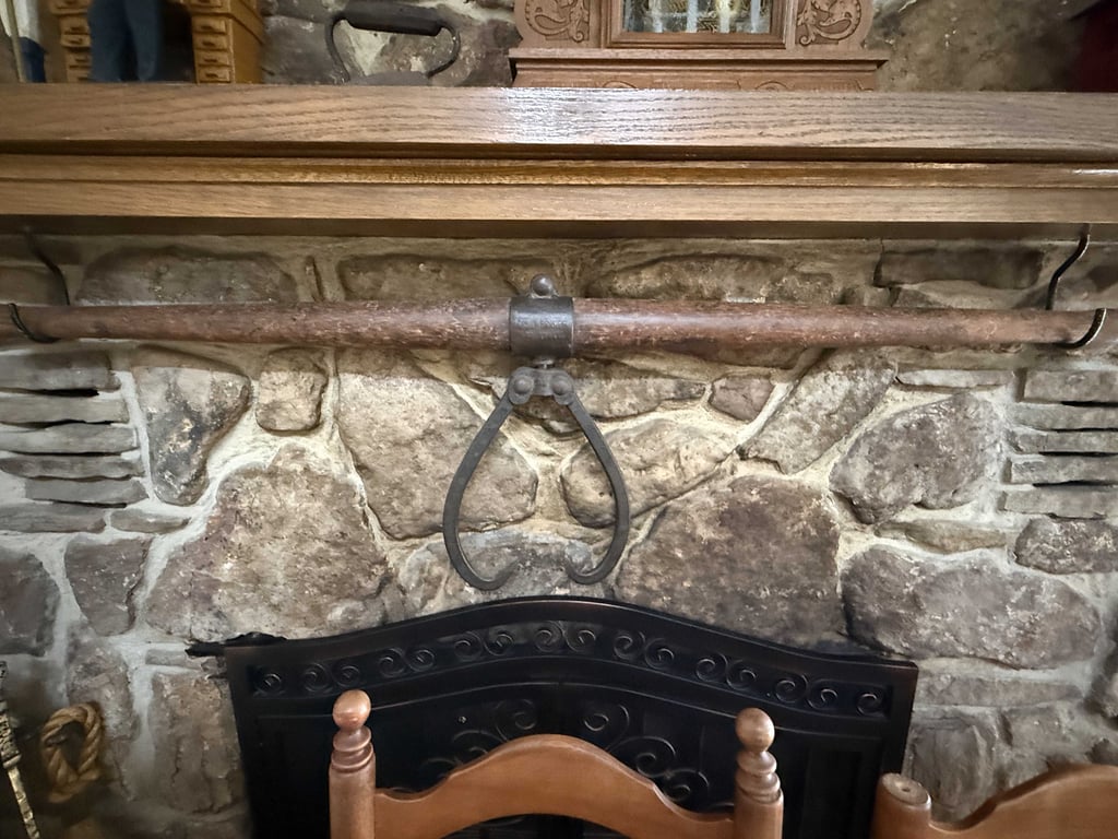 ANT. WOODEN & FORGED IRON SINGLETREE OR WHIFFLETREE
