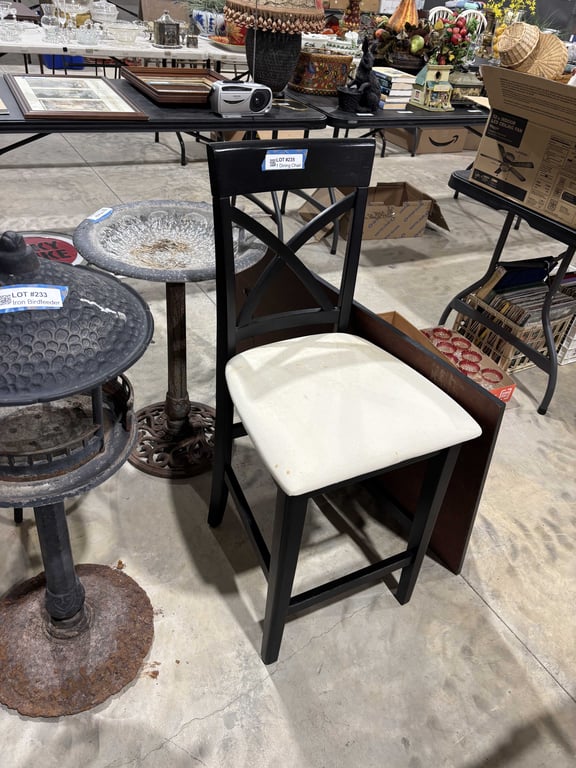1 Dining Chair