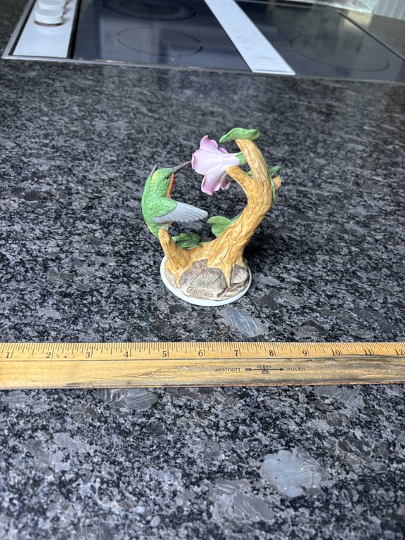 Green Hummingbird - Image 2