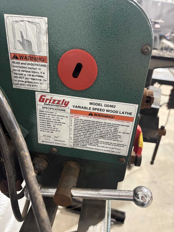 Grizzly Industrial Variable Speed Wood Lathe - Image 7