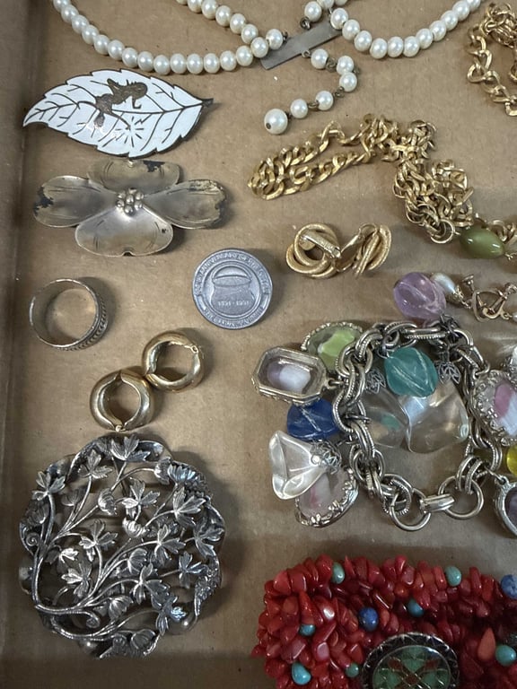 Costume Jewelry Assortment - Image 2