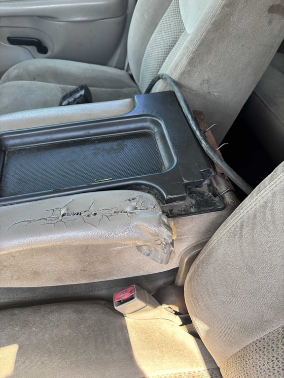 2004 Chevy 3500 4WD - Image 18
