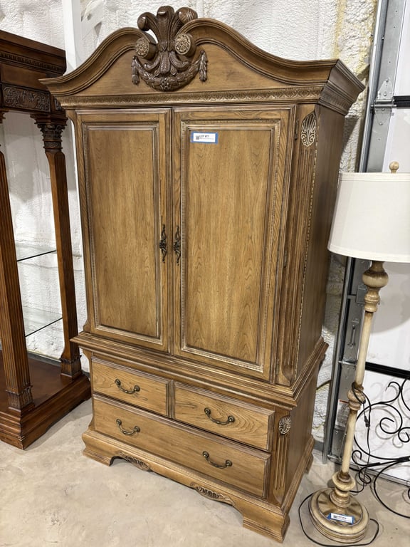 Lexington Queen French Country Style Armoire - Image 2