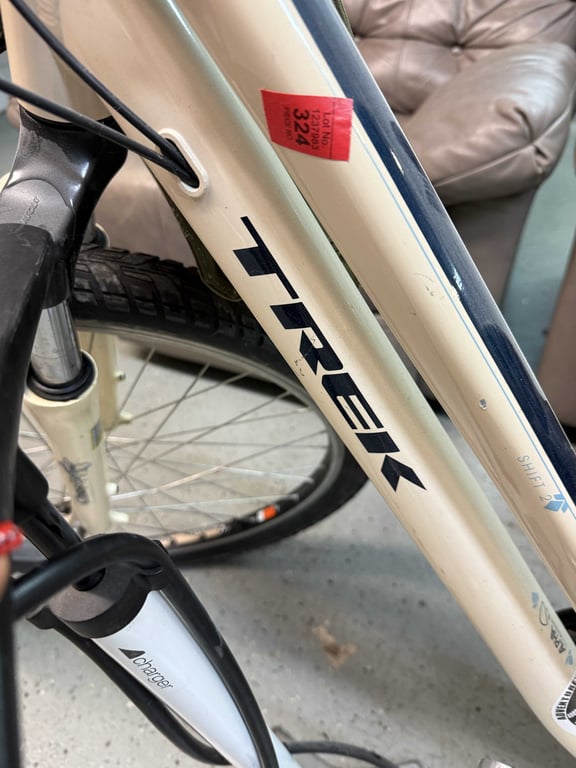 TREK SHIFT BICYCLE - Image 2