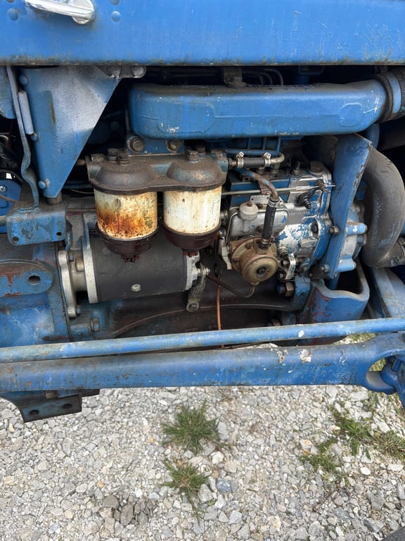 Ford 3000 Diesel - Image 17