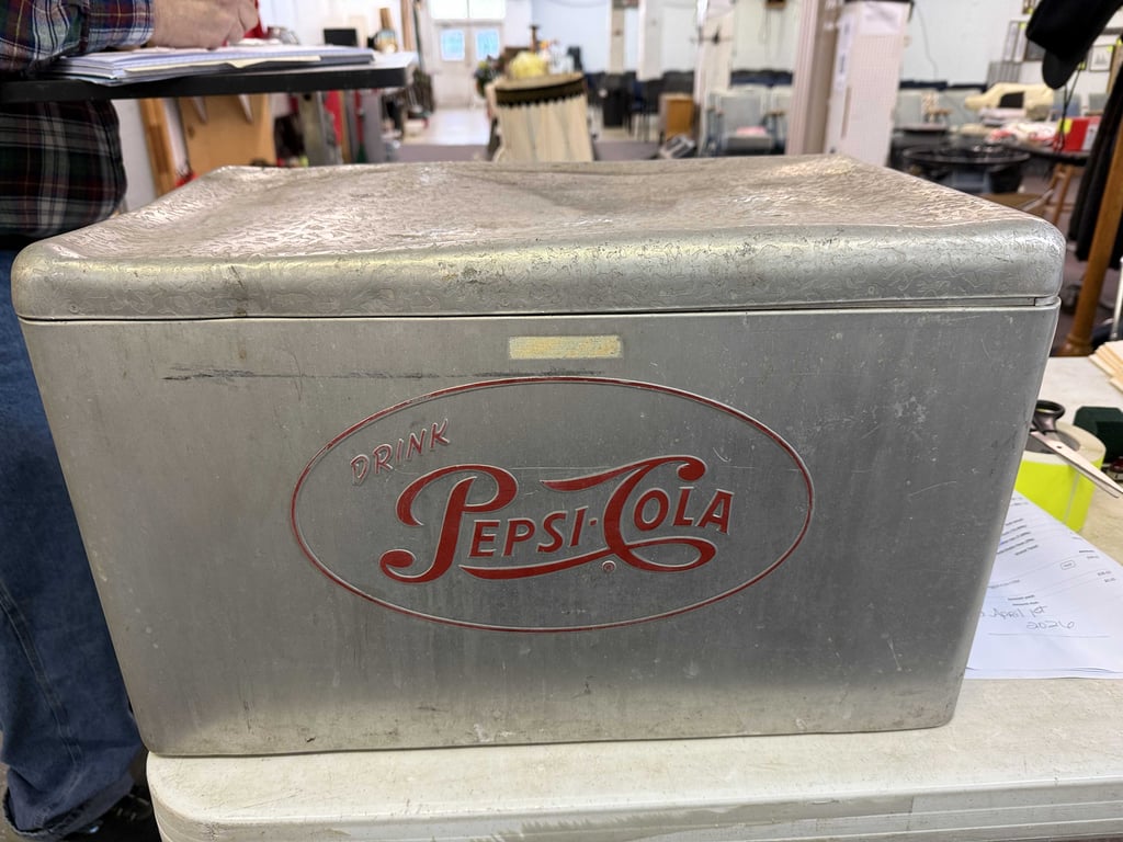 VTG PEPSI COOLER W/TRAY