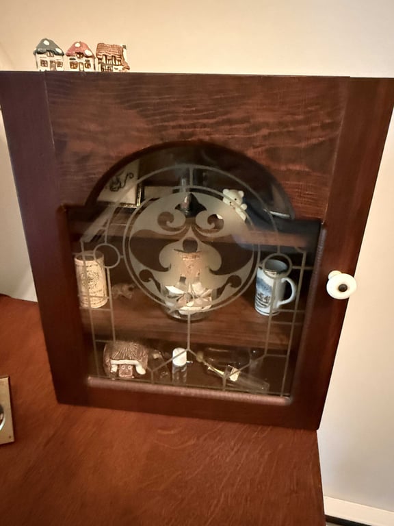 SHADOW BOX W/CONTENTS