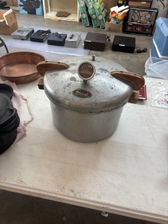 National pressure cooker