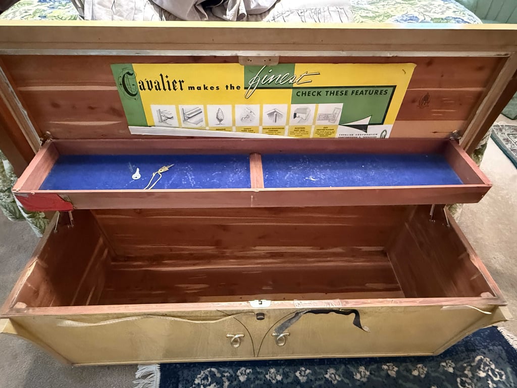 CEDAR CHEST - Image 2