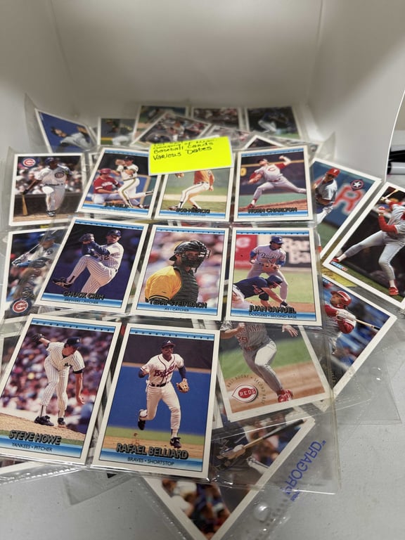 GROUPING OF MISC. BASEBALL CARDS VAR. DATES - Image 2