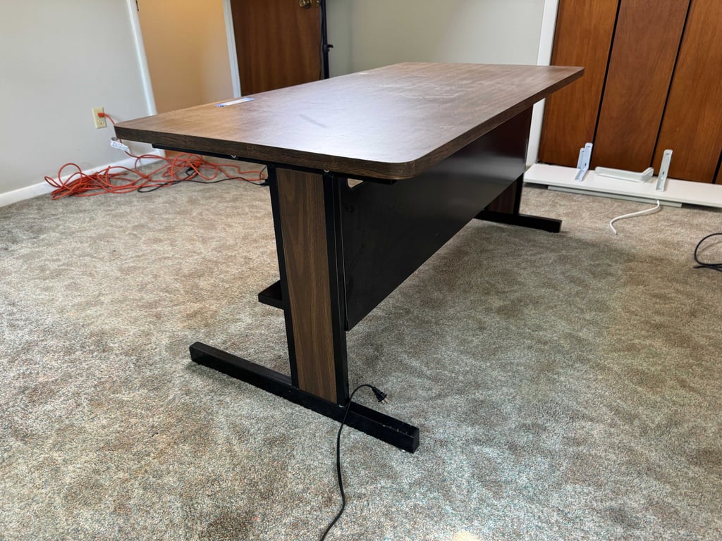 Wooden desk - Image 3