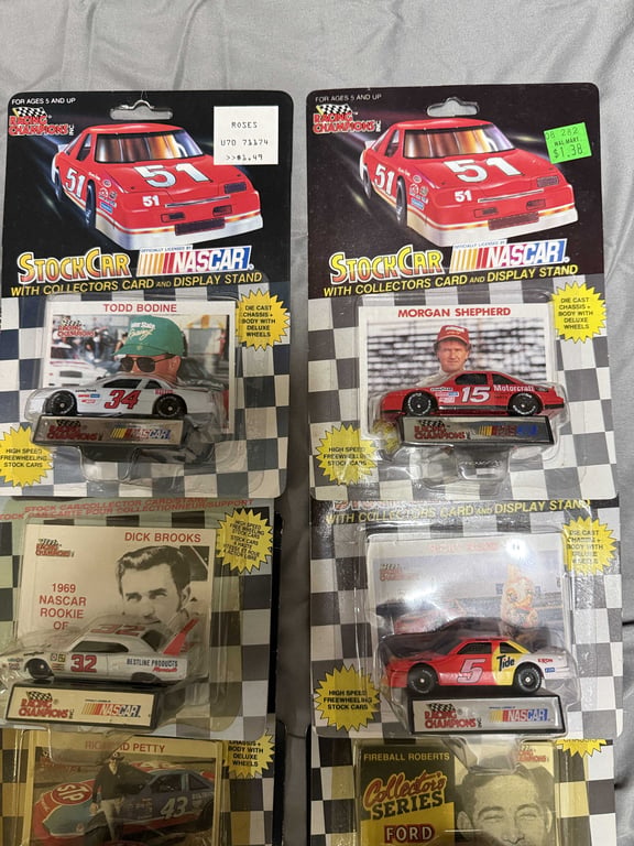 GROUPING OF 12 1:64 RACING CHAMPION CARS W/DISPLAY STANDS - Image 4