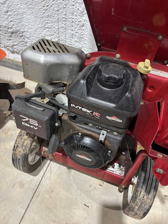 Craftsman wood chipper - Image 3