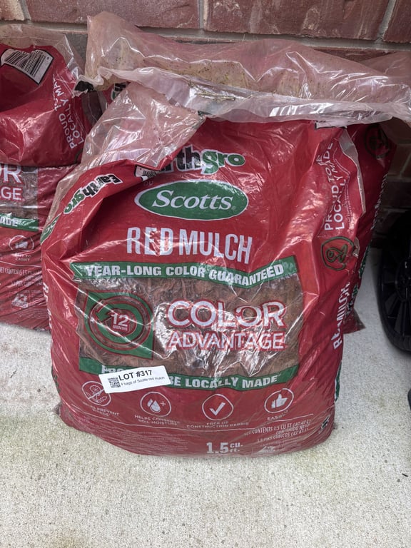 4 bags of Scotts red mulch - Image 2