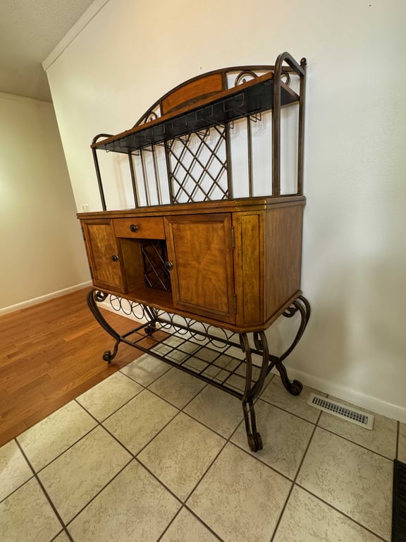 Iron framed wine rack - Image 5