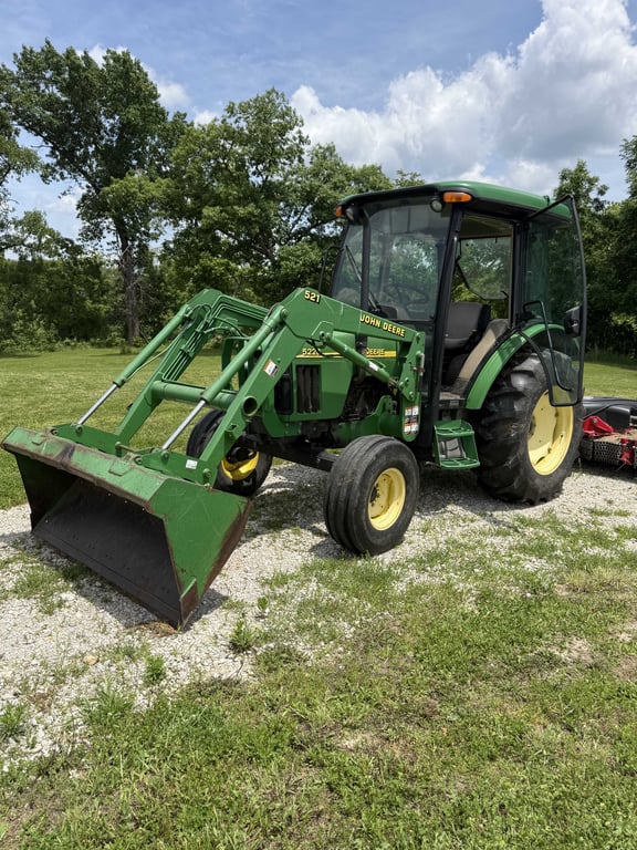 Image for John Deere 5220