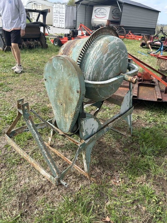 3 Pt Concrete Mixer - Image 5