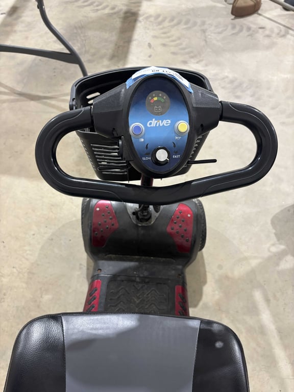 Drive Phoenix HD4 Motor Chair - Image 6