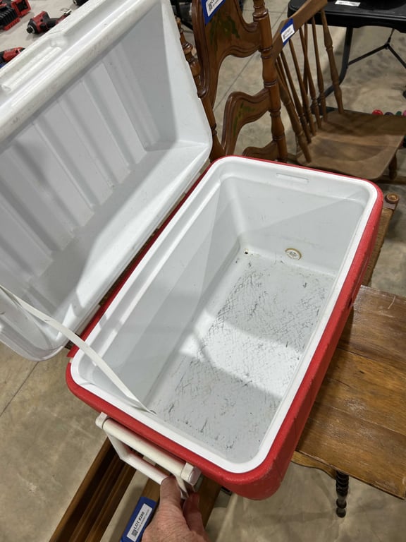 Coleman cooler - Image 2