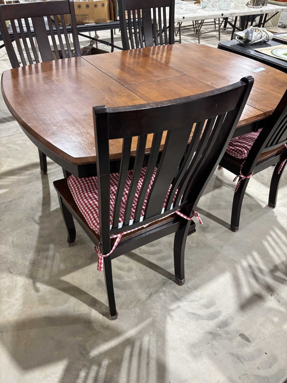 Dining Table and 4 Chairs - Image 6
